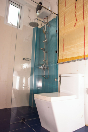Bathroom 3, Peaceful Peak, K.F.G. & G. Korale