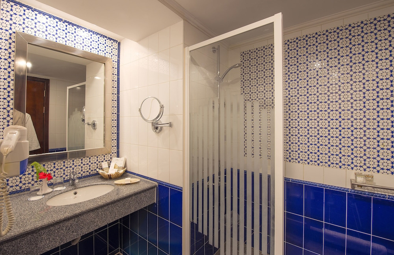 Bathroom 5, Stella Beach Resort & Spa, Safaja