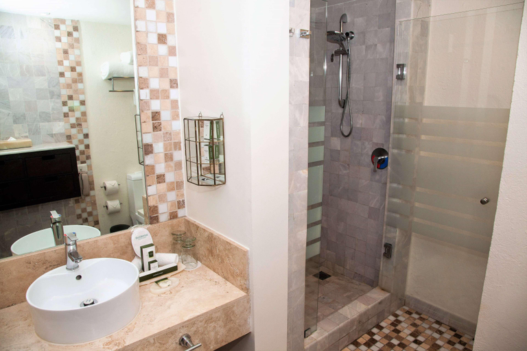 Bathroom 5, Occidental Nuevo Vallarta, Compostela