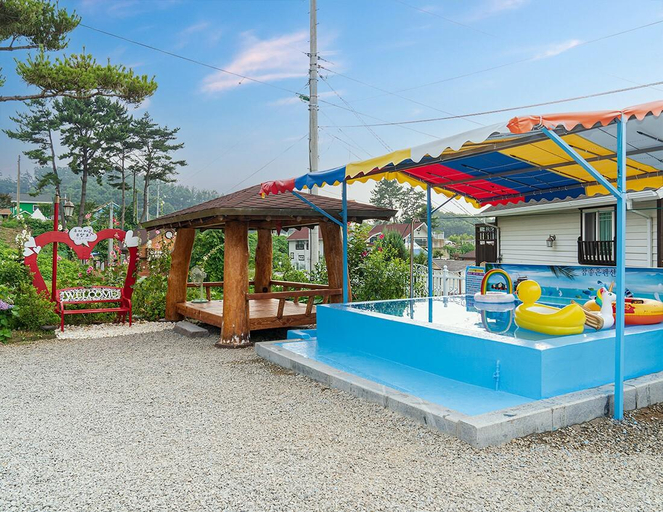 Others 3, Muchangpo Chamjoeun Pension, Boryeong