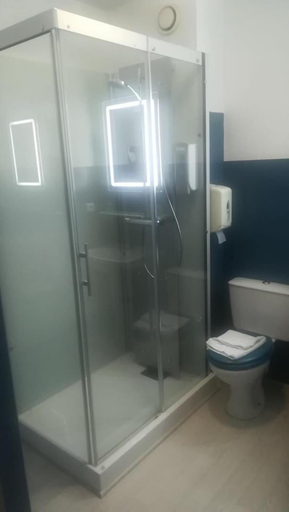 Bathroom, Hotel Les Alizés, Alpes-Maritimes