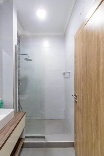 Bathroom, De Castle hotels & Resort, Enugu North