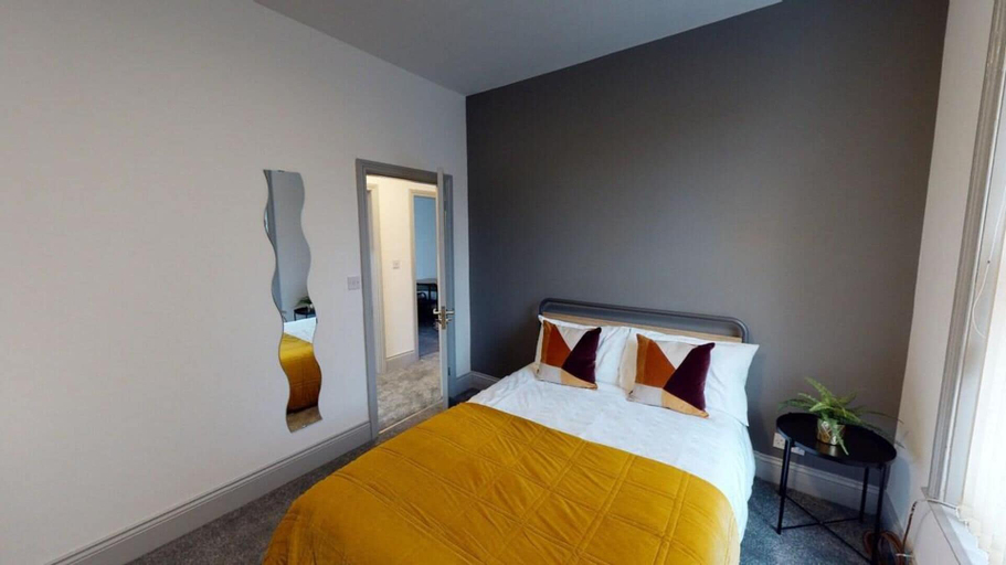 Room 4, Sunderland Retreat Spacious 4 Bedroom House, Sunderland