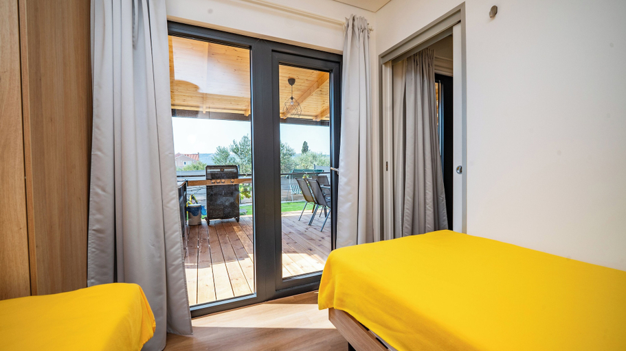 Room 3, Red Eirth Kastel Stafilic, Kaštela