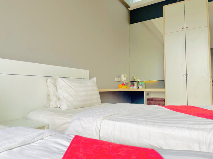 Bedroom 16
