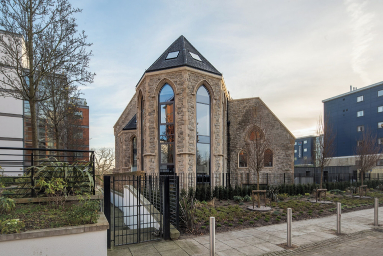 Exterior & Views, Kew Bridge by Viridian Apartments, London