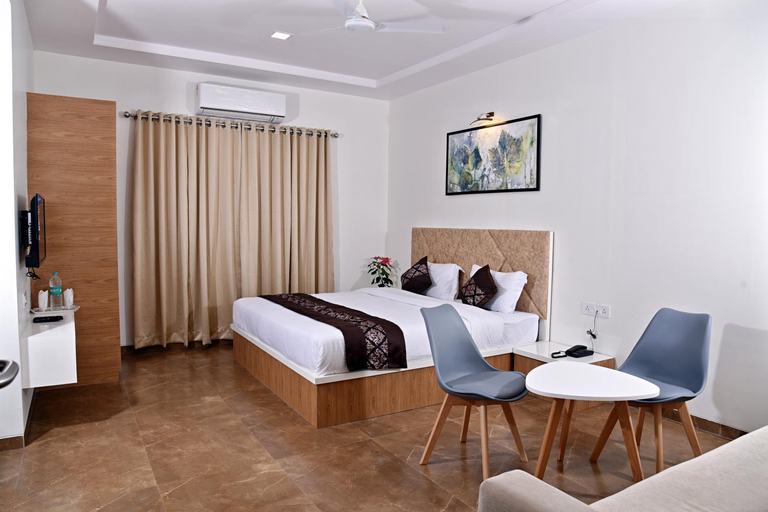 Bedroom 3, hotel grand ecotel, Aurangabad