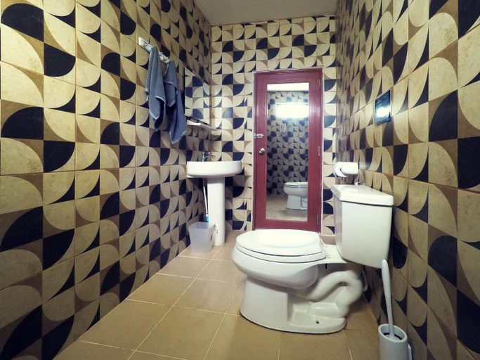 Bathroom 3, Aquablue Villa - Private Overwater 3BR Villa - Sea View, Ko Lanta