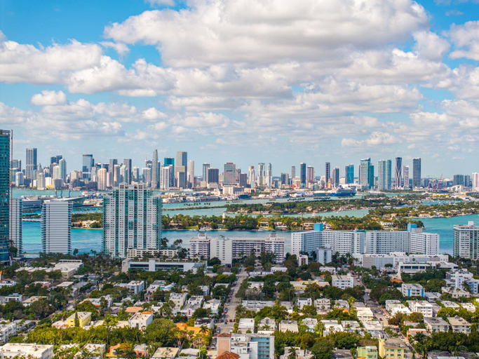 Others 5, Luxuri Suites, Miami-Dade