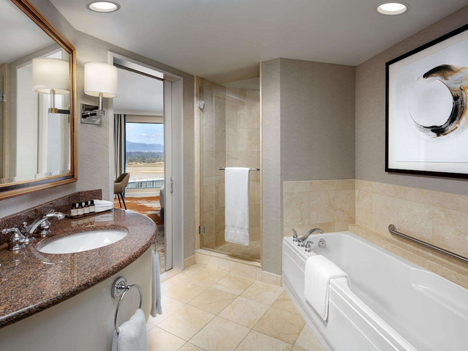Bathroom 5, Fairmont Vancouver Airport, Greater Vancouver