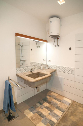 Bathroom 3, CASA DELEDDA, Nuoro