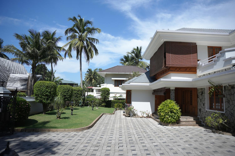 Alite Posh 4 BHK Villa in Thrissur Town, Thrissur