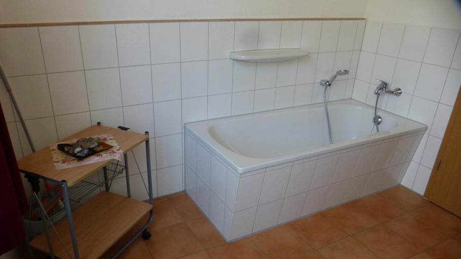 Bathroom 2, Ferienpark Bernstein, Vorpommern-Rügen