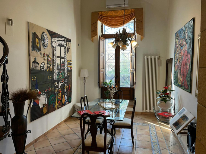 Others 4, Loft tanzi, Bari