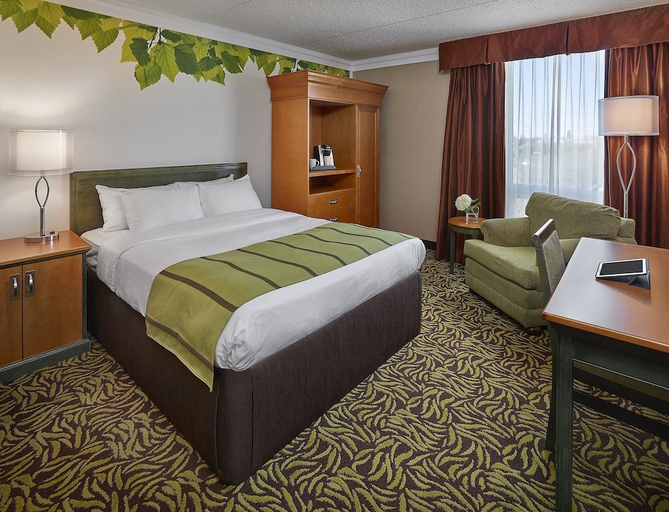 Bedroom 2, Varscona Hotel on Whyte, Division No. 11