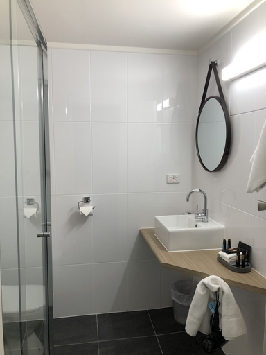 Bathroom 3, Comfort Inn Commodore Albury, Albury