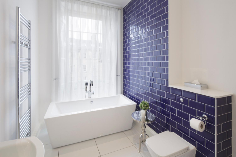 Bathroom 3, Hanover 71 Suites, Edinburgh