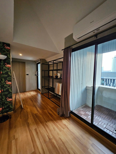 Others 5, White Palace Hotel, Ratchathewi