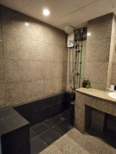 Bathroom 8