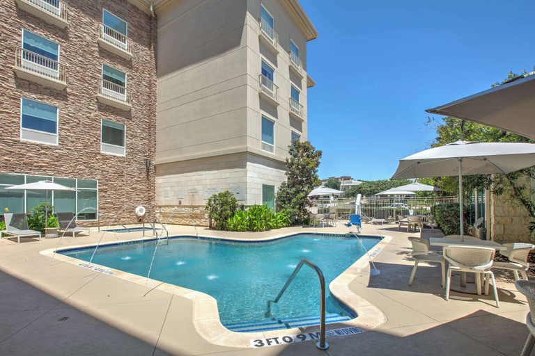 Sport & Beauty 2, Hilton Garden Inn Dallas/Arlington, Arlington