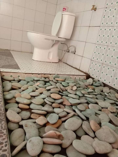 Legend Guesthouse, Ende