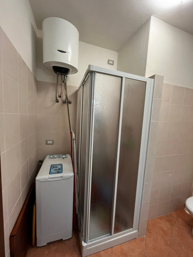 Others 5, NelMar Guest House, Sassari