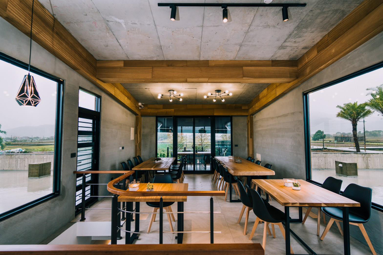 Food & Drinks 2, Golden Inglenook, Yilan