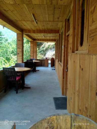 Sport & Beauty 5, Yash wooden home stay, Kullu