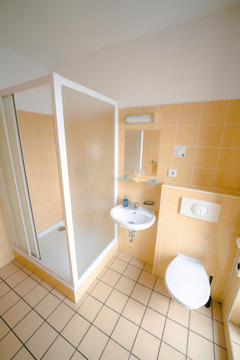 Bathroom 3, Hotel Prachen, Klatovy