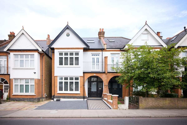 Exterior & Views 2, The Roehampton Place - Elegant 5bdr House With Garden + Parking, London