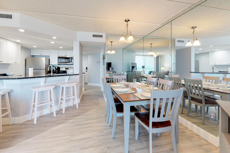 Food & Drinks, Southpoint 303, Volusia