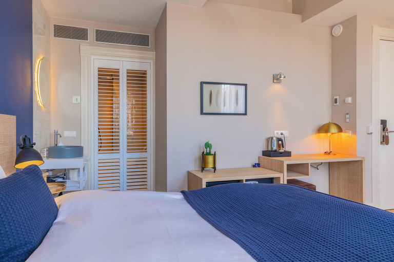Bedroom 5, City Hotel Rembrandt, Leiden