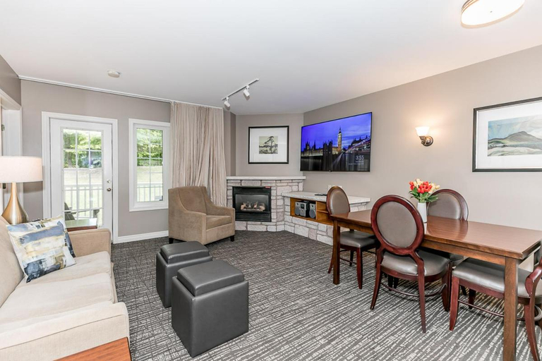 Others 5, Carriage Hills Retreat Rental, Simcoe