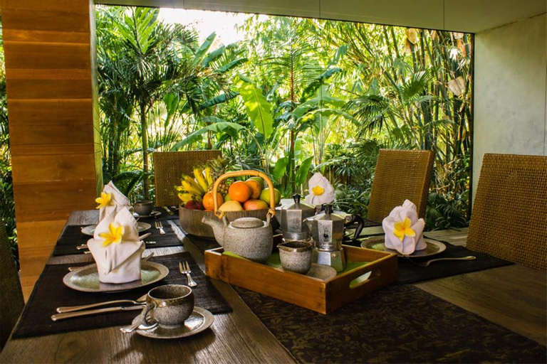 Food & Drinks 5, Wahyu wonderful 3Bd villa with huge garden and large pool, Denpasar