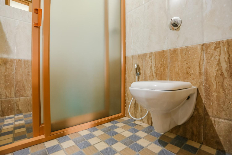 Bathroom 4, Woodrose Resort Wayanad, Wayanad