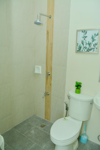 Bathroom 4, Mailz Haven Door C- Modern 3BR Apartment Near SM, Davao City