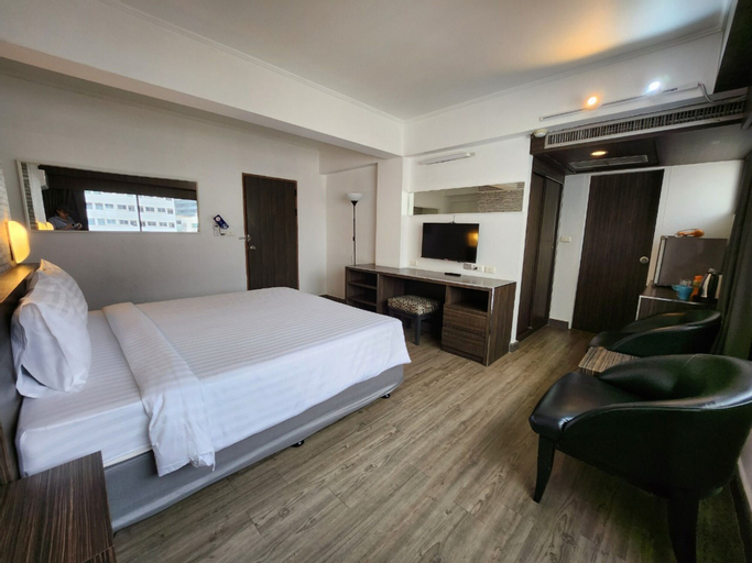 Bedroom 12