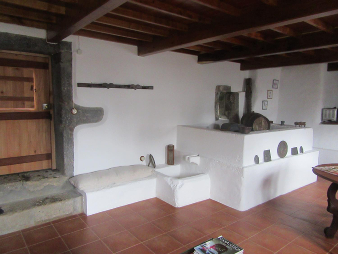 Bedroom 3, O Antigo Lagar, Angra do Heroísmo
