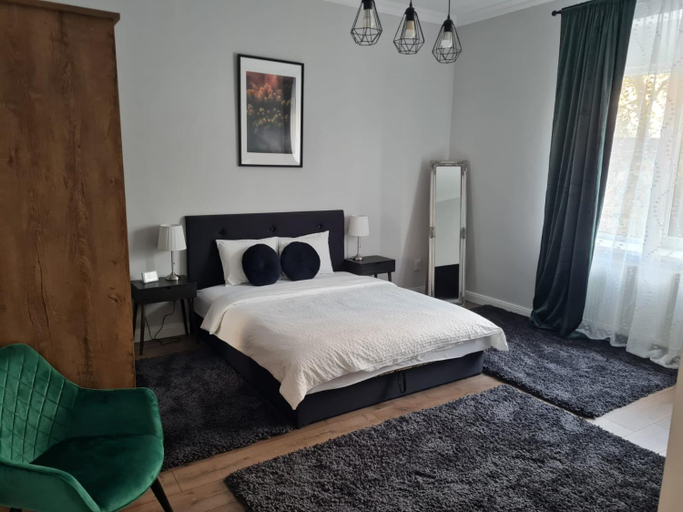 Others 5, Bulevard Apartments, Satu Mare