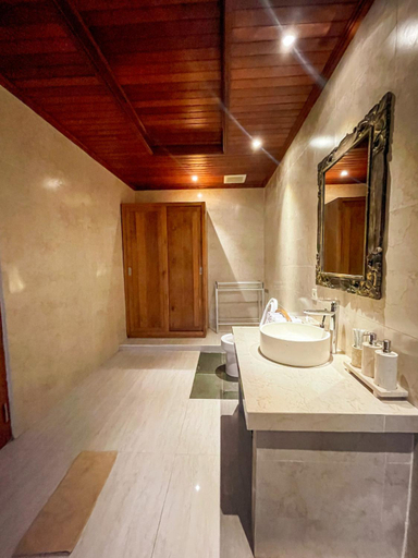 Bathroom 4, Gunung Kawi Villa, Gianyar