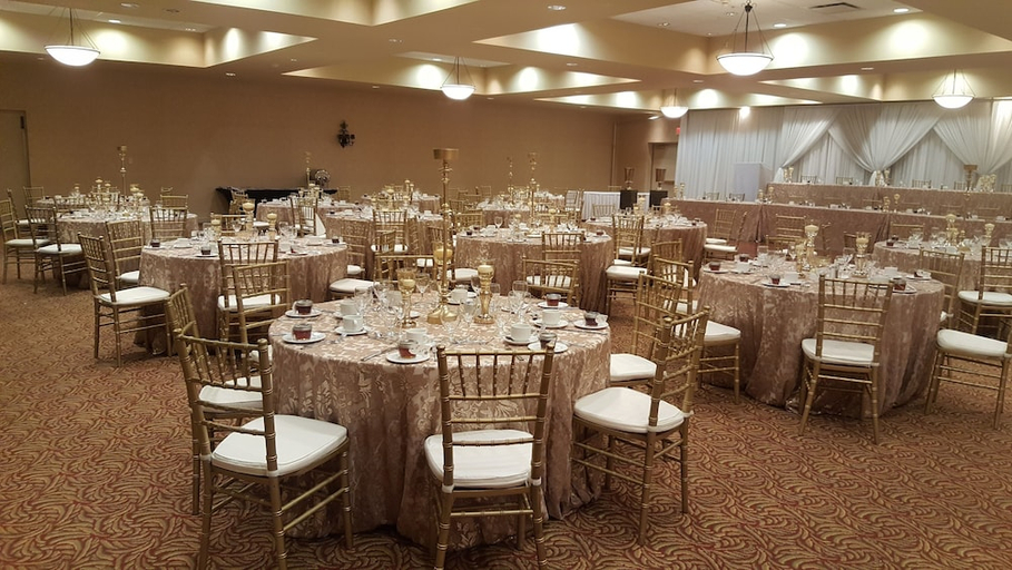 Food & Drinks 3, Four Points by Sheraton Point Edward Sarnia, Lambton