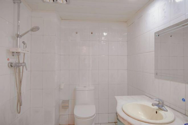 Bathroom 3, Shexian Shendu Wenfa Hotel, Huangshan