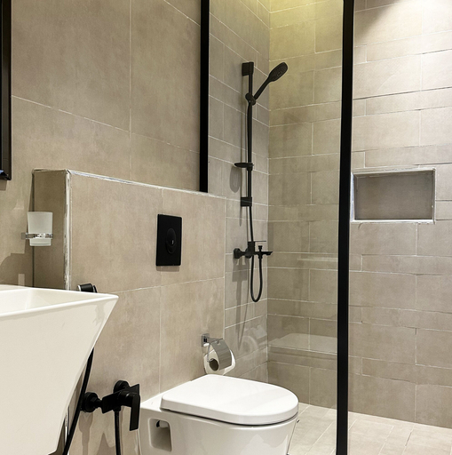 Bathroom 2, Kease Malqa B-10 Royal touch GX31, Riyadh