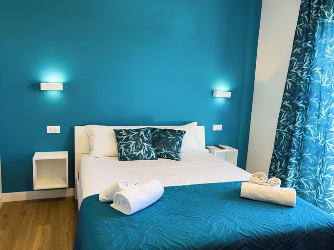 Bedroom 4, ISOLA 1.6.3 Guest House, Rome