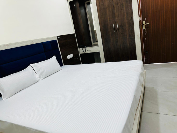 Bedroom 2, Hotel Golden Oasis, Ajmer