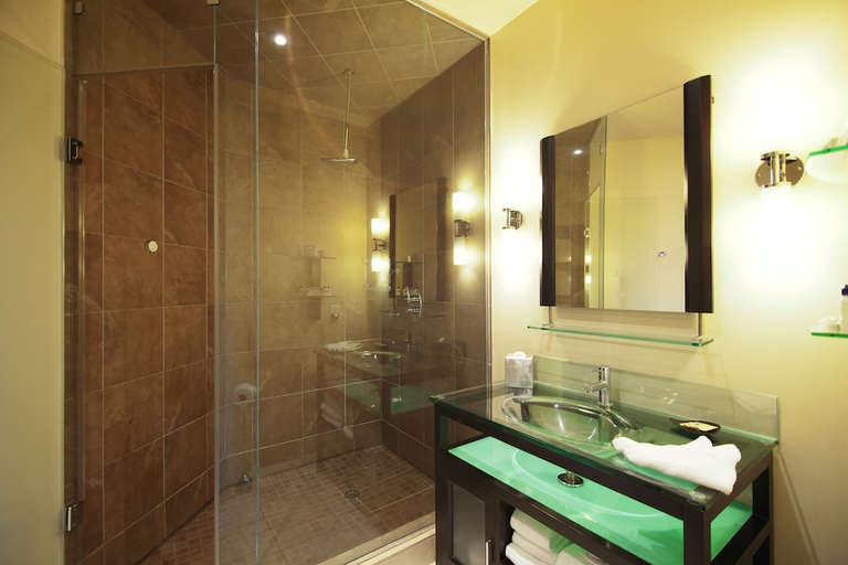 Bathroom 4, Sterling Inn & Spa - an Ontario's Finest Inn, Niagara