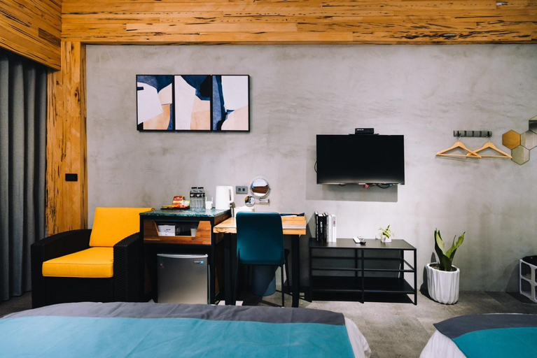 Bedroom 3, Golden Inglenook, Yilan