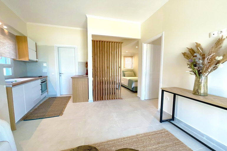 Food & Drinks 4, Beachfront 4-bed luxury suite - Agios Gordios, Corfu, Greece, Ionian Islands