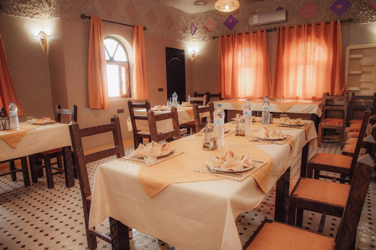 Food & Drinks 5, Traditional Riad Merzouga Dunes, Errachidia