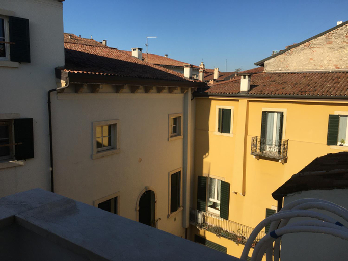 Balcony/terrace 5, Arela, Verona